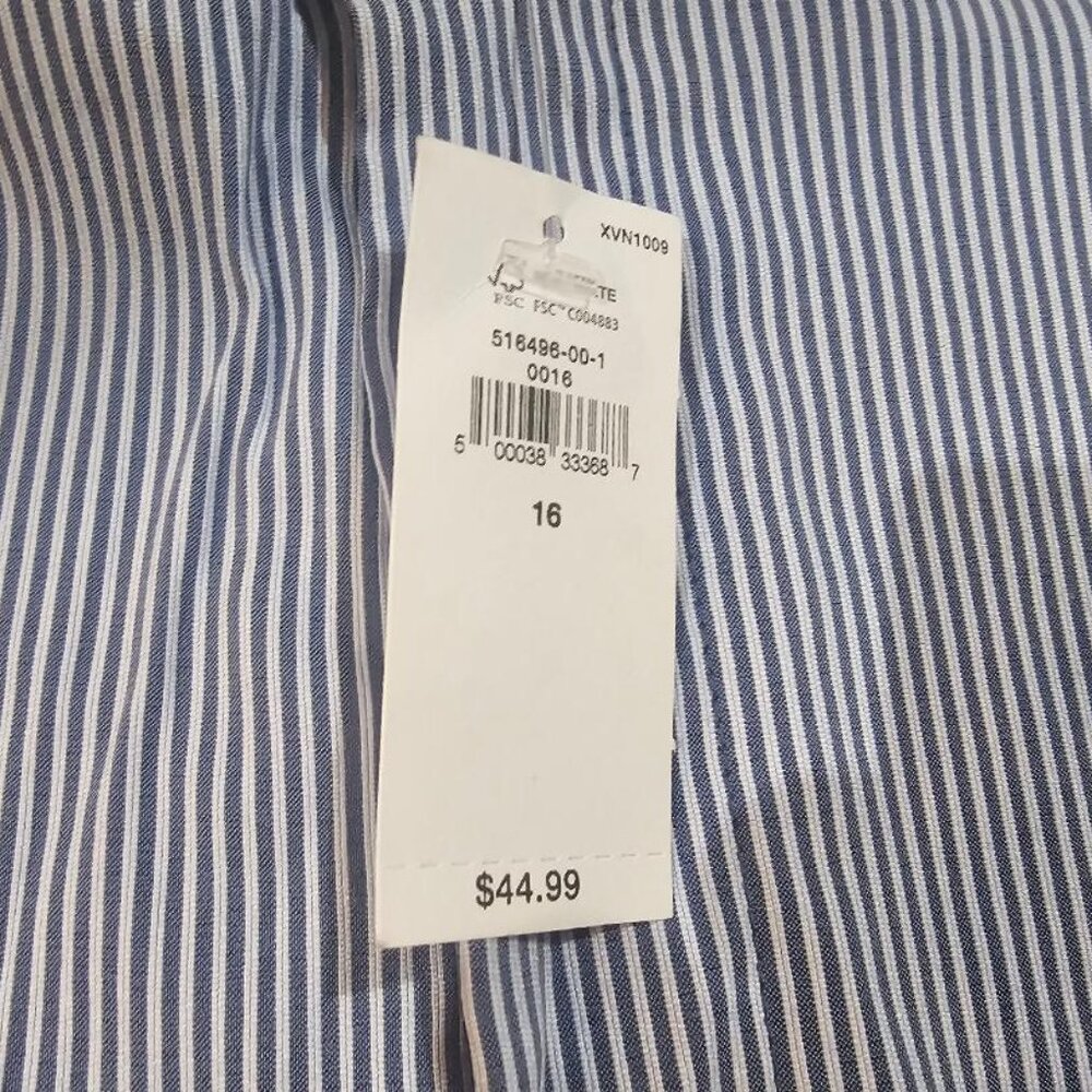 Banana Republic Women's Classic Blue & White Stripe Shorts - Picture 4 of 6
